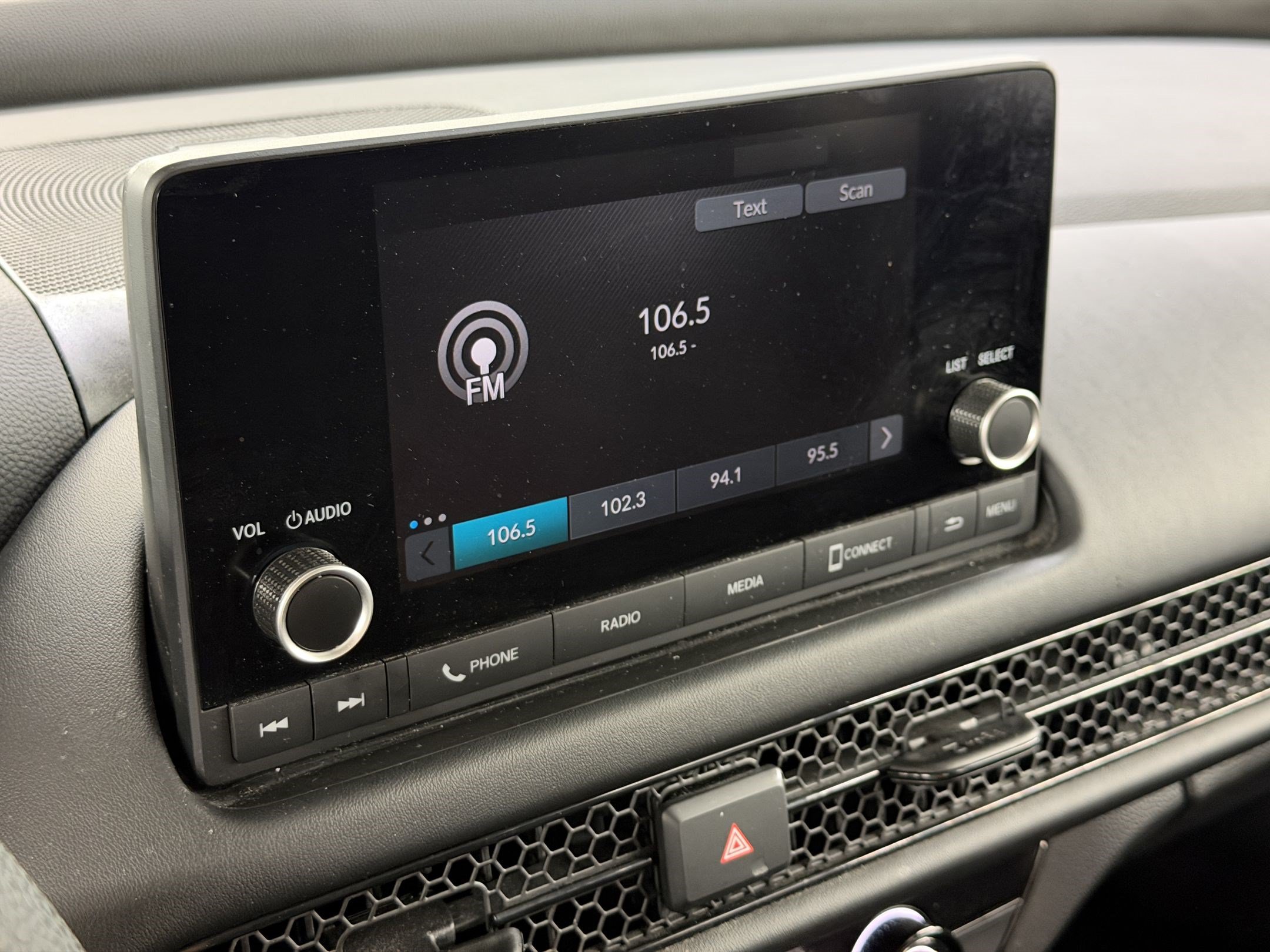 Certified 2024 Honda HR-V LX image 19