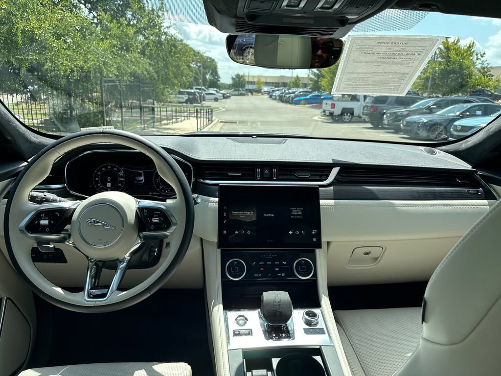 Used 2024 Jaguar F-PACE R-Dynamic S AWD/4WD image 34