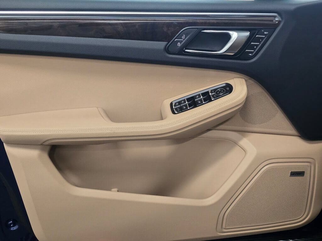 New 2026 Porsche Macan S AWD/4WD image 34
