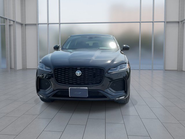 New 2026 Jaguar F-PACE R-Dynamic S image 3