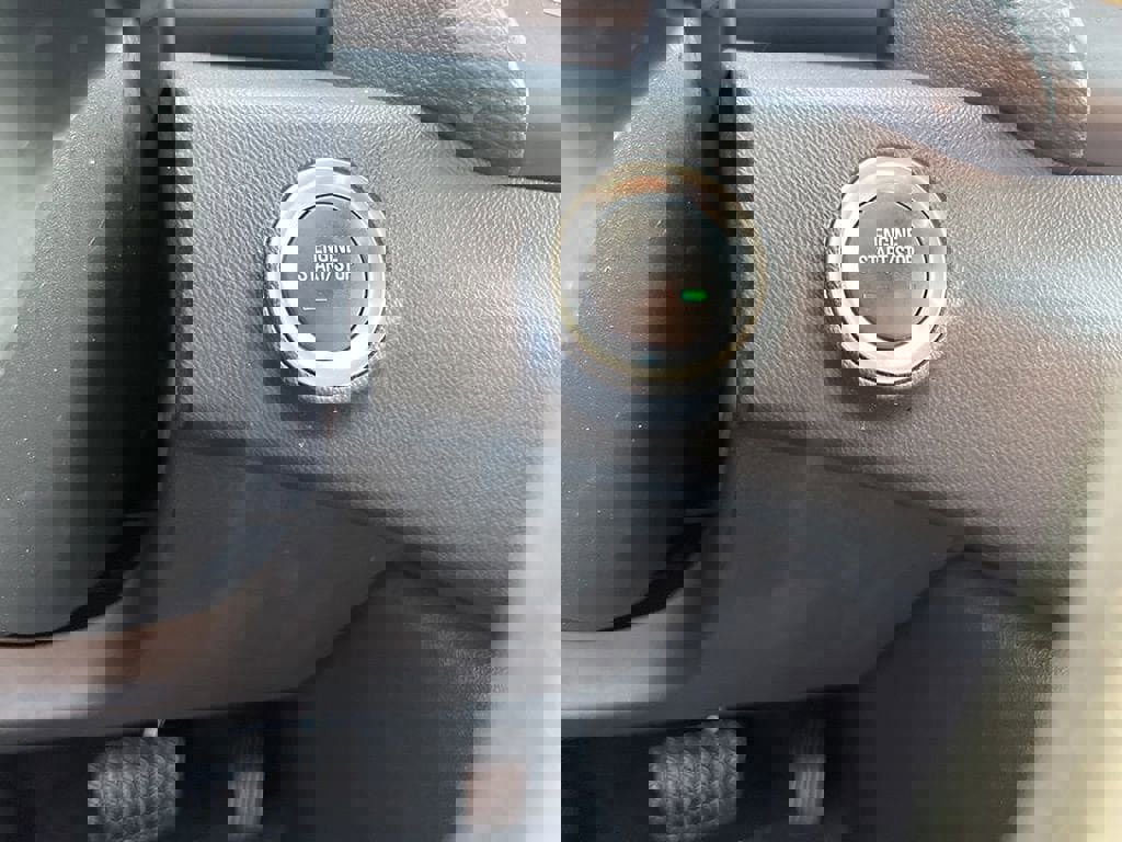 Used 2022 GMC Terrain SLE w/ Driver Convenience Package image 27