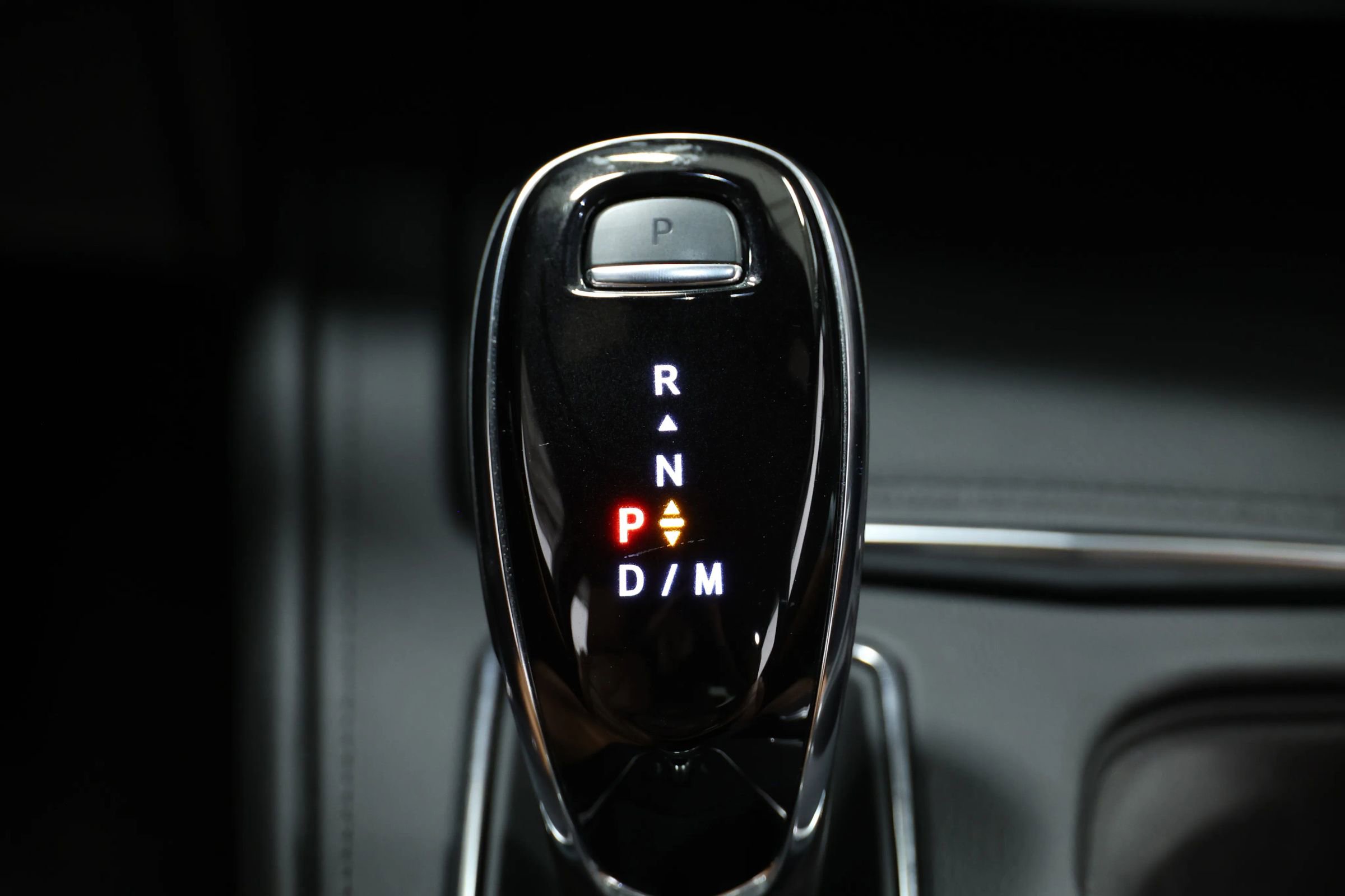 Used 2024 Cadillac XT4 Premium Luxury image 33