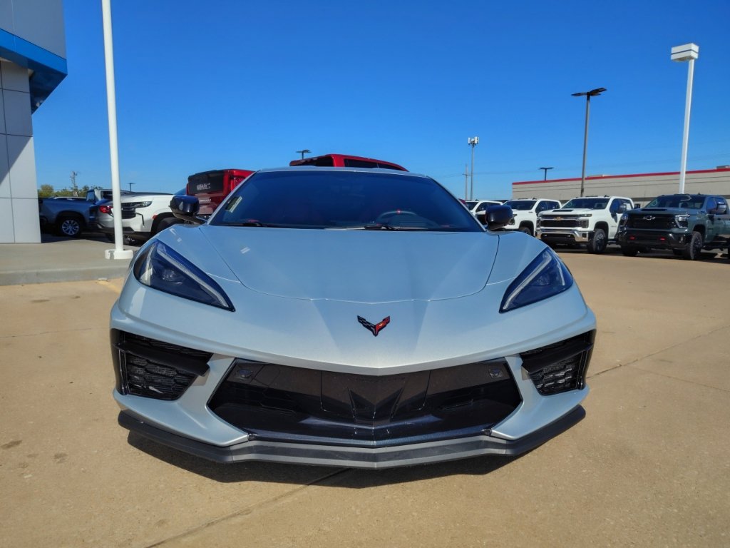 Used 2023 Chevrolet Corvette Stingray Preferred Cpe w/ Z51 Performance Package RWD image 3