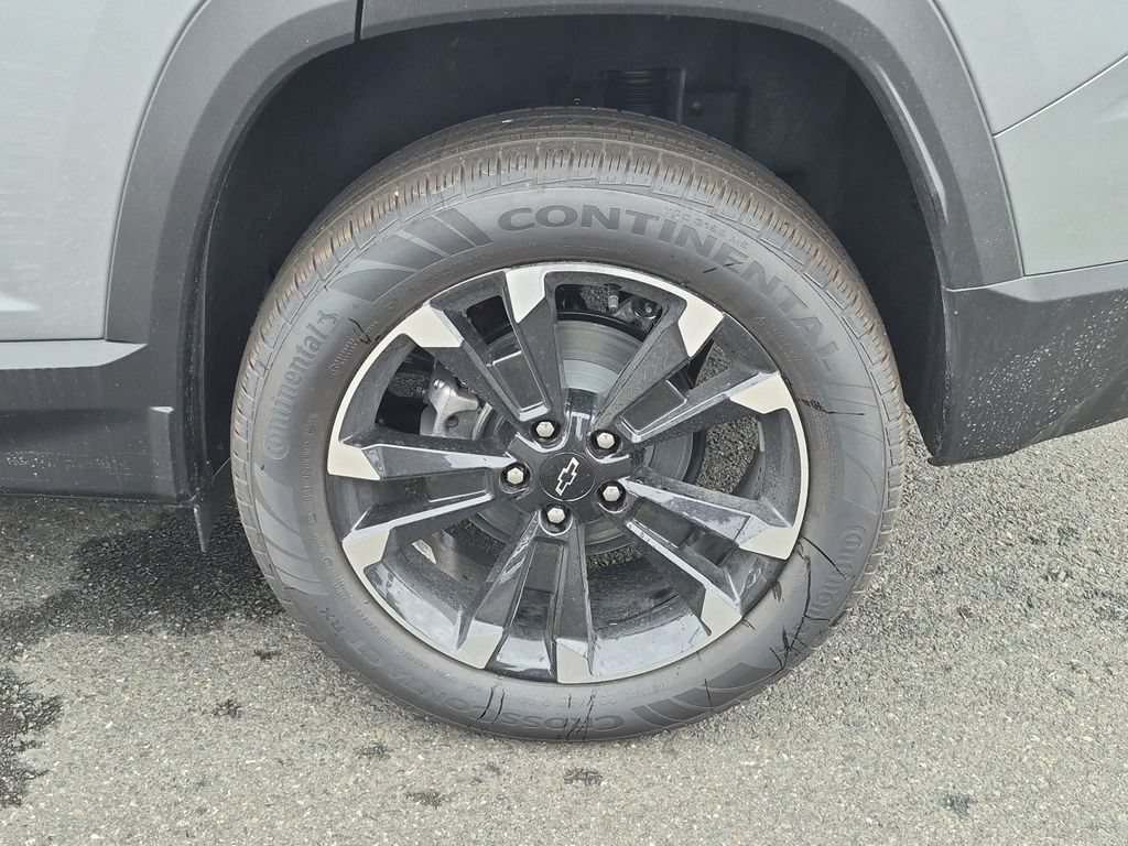 New 2027 Chevrolet Equinox RS w/ Safety and Technology Package AWD/4WD image 26