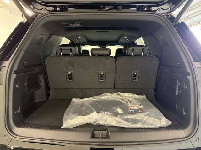 New 2026 Chevrolet Traverse High Country AWD/4WD image 17
