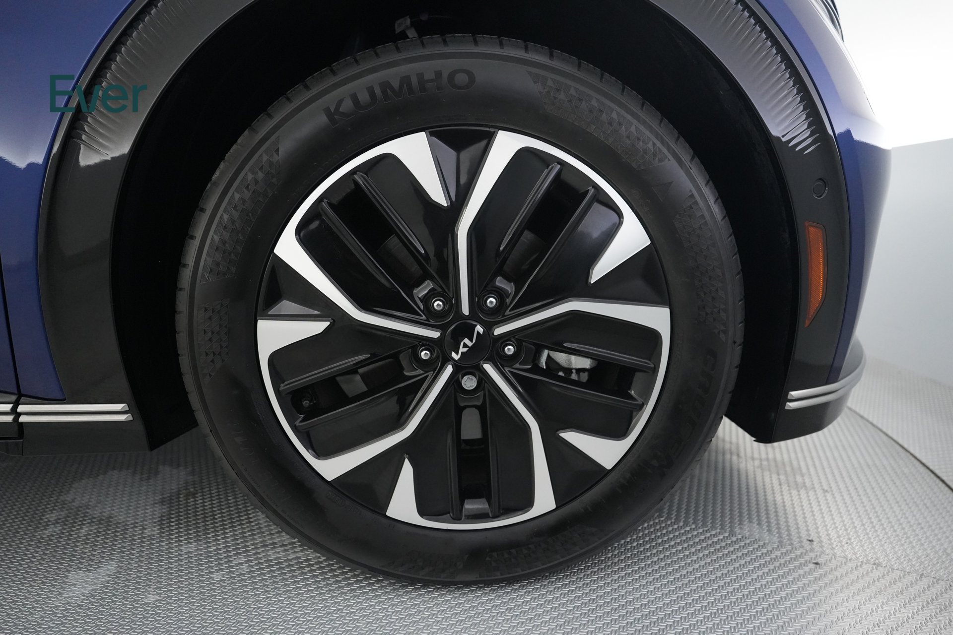 Used 2024 Kia EV6 Wind w/ Wind Technology Package RWD image 20