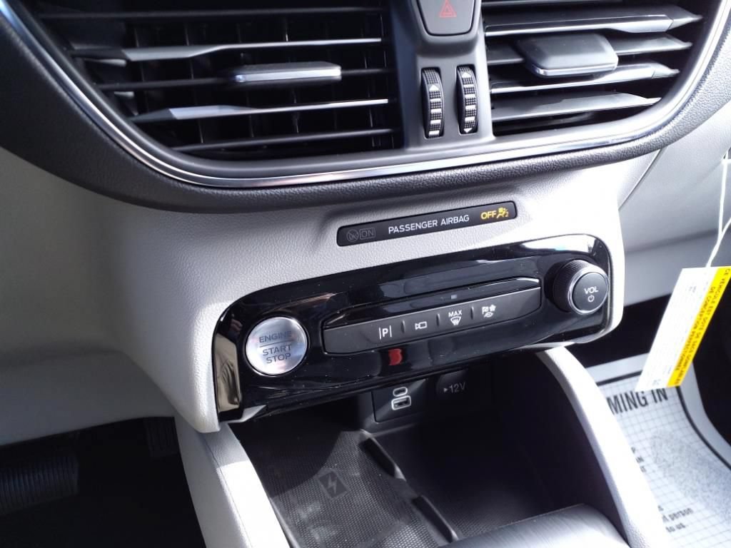 Used 2024 Ford Escape SE w/ PHEV Premium Package FWD image 26