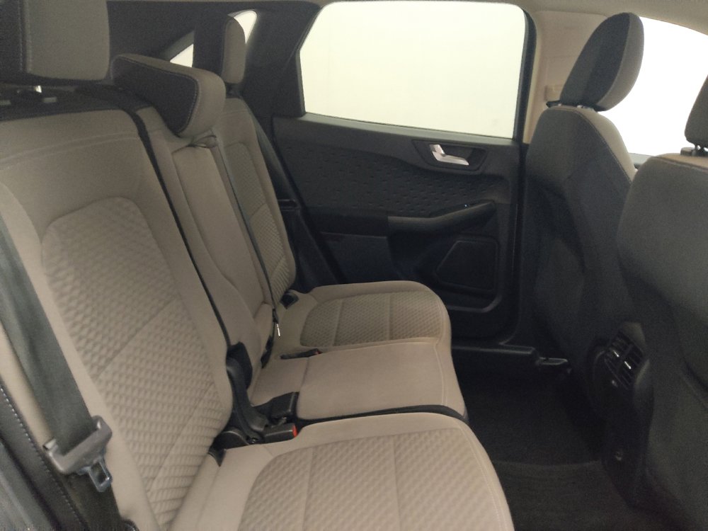 Used 2020 Ford Escape SE FWD image 19