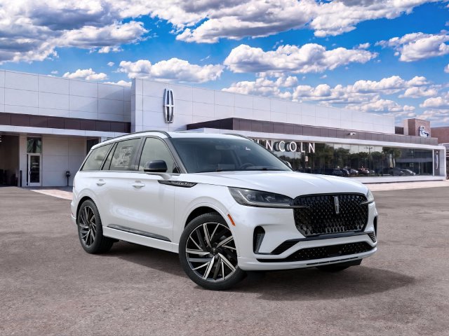 New 2027 Lincoln Aviator Black Label w/ Jet Appearance Package AWD/4WD image 4