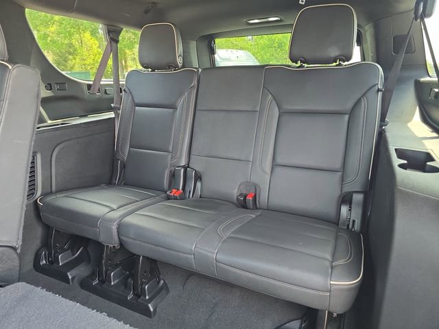 Used 2024 Chevrolet Suburban Premier image 14