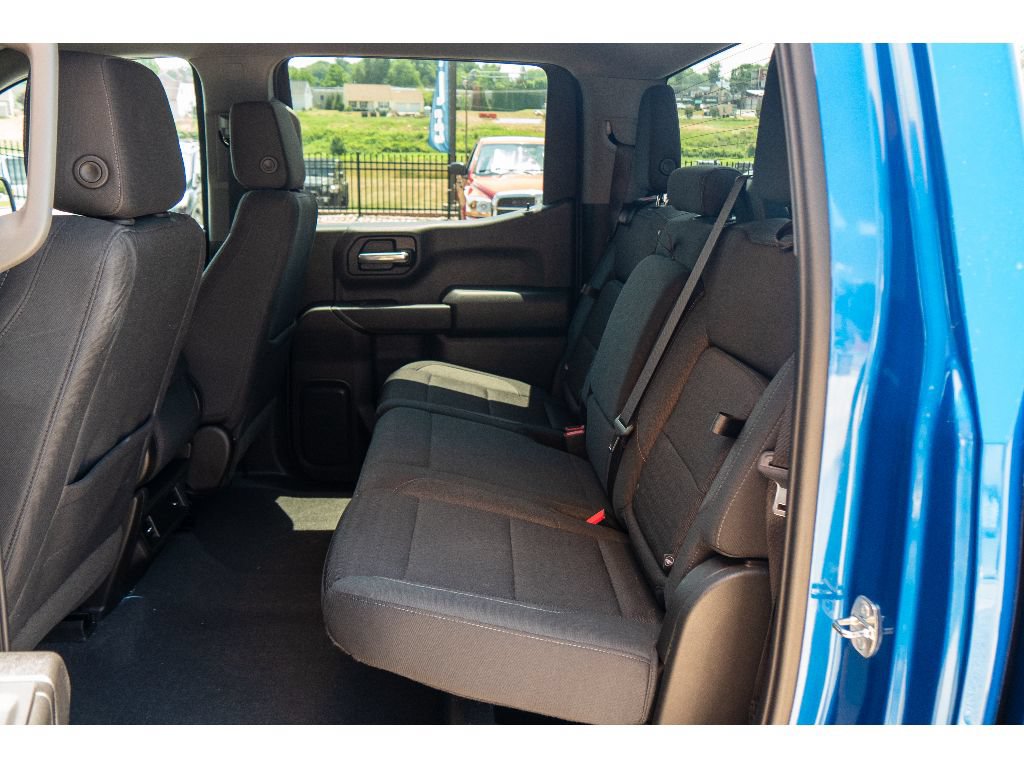 Used 2023 Chevrolet Silverado 1500 Custom w/ LPO, Dark Essentials Package AWD/4WD image 17