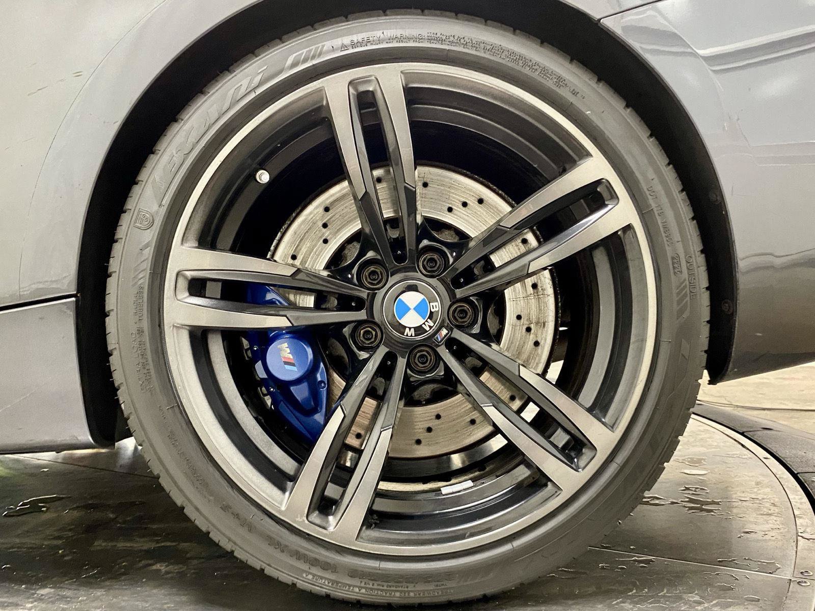 Used 2017 BMW M2 RWD image 11