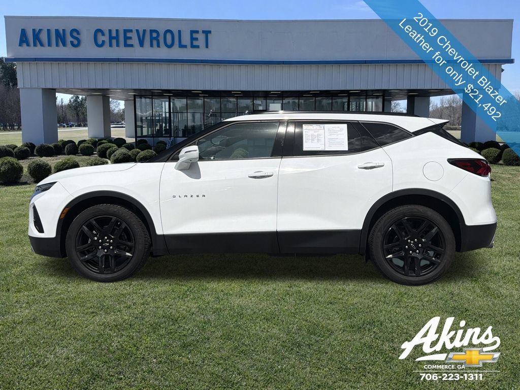 Certified 2019 Chevrolet Blazer LT w/ Sun and Wheels Package FWD image 2