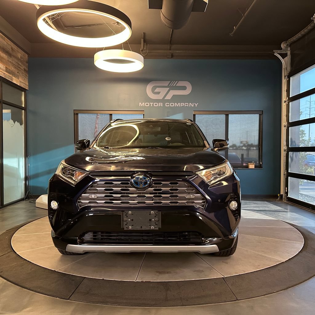 Used 2020 Toyota RAV4 XSE AWD/4WD image 8