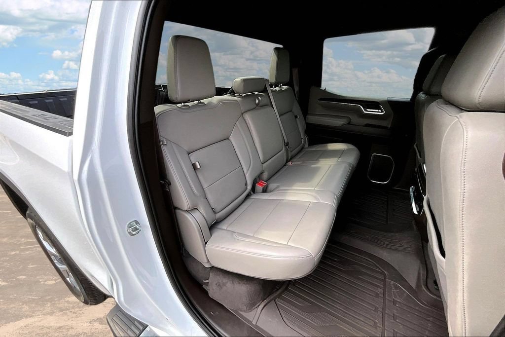Used 2023 GMC Sierra 1500 SLT w/ SLT Premium Package AWD/4WD image 28