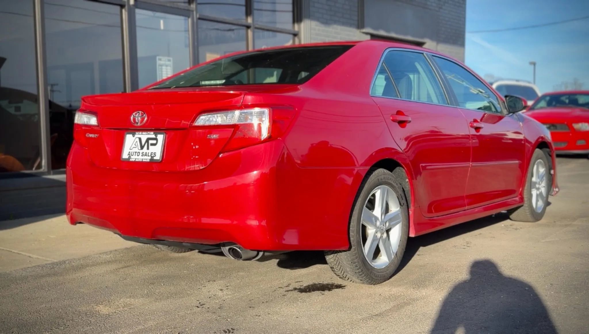 Used 2013 Toyota Camry SE image 2