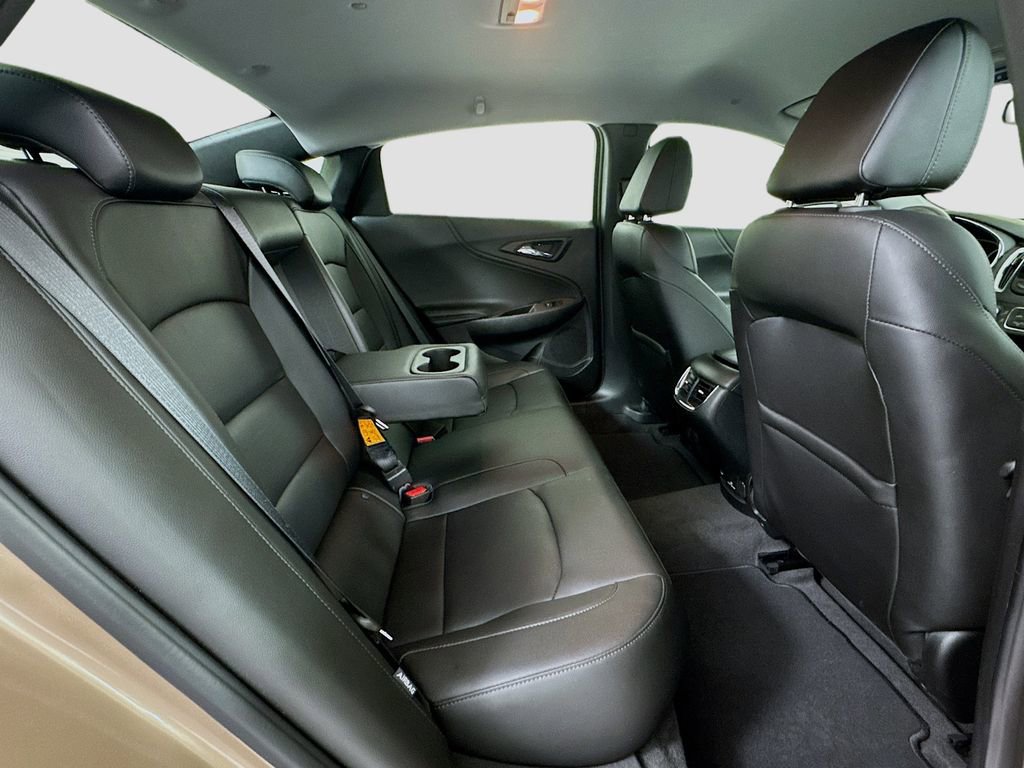 Used 2018 Chevrolet Malibu LT w/ Leather Package image 26