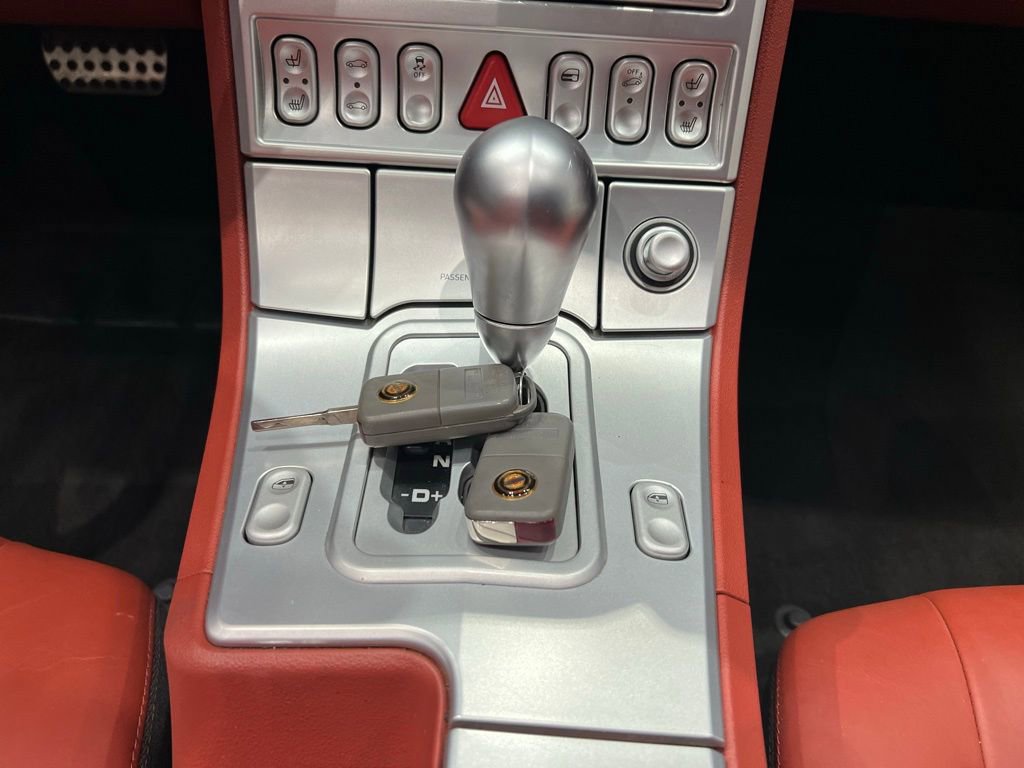 Used 2006 Chrysler Crossfire Limited image 36