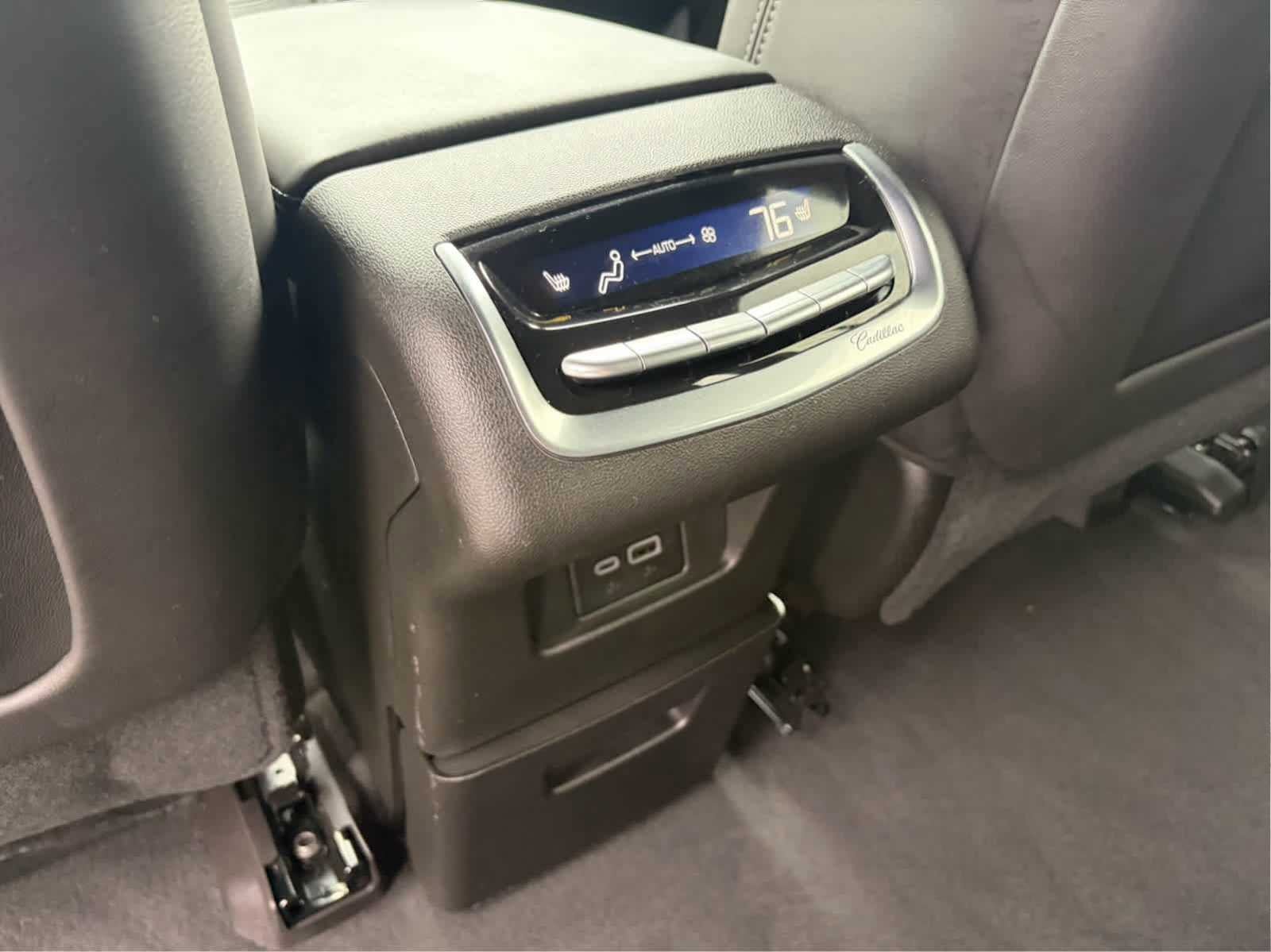 Used 2025 Cadillac XT6 Sport w/ Platinum Package AWD/4WD image 26