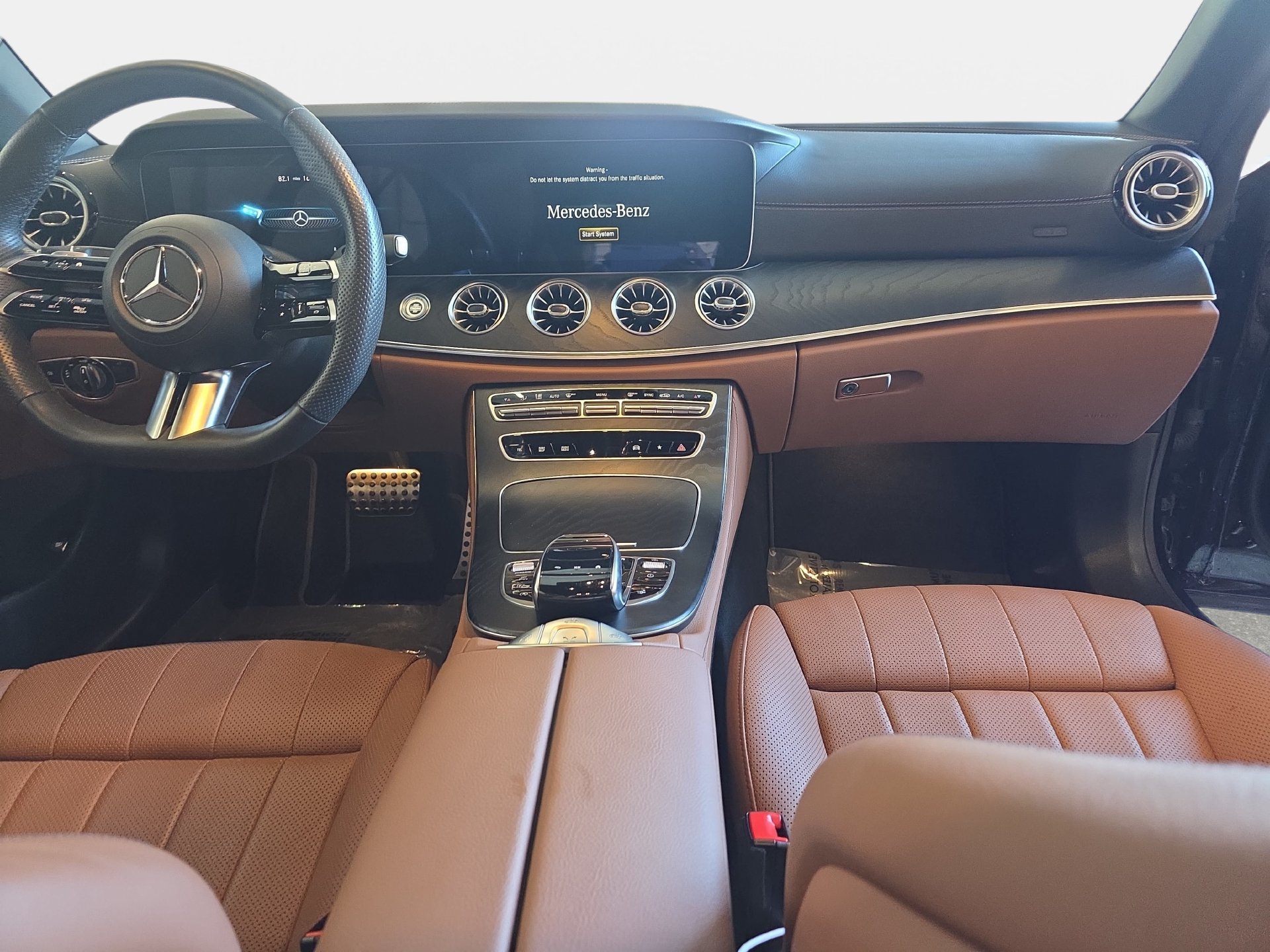Used 2023 Mercedes-Benz E 450 4MATIC Cabriolet image 9
