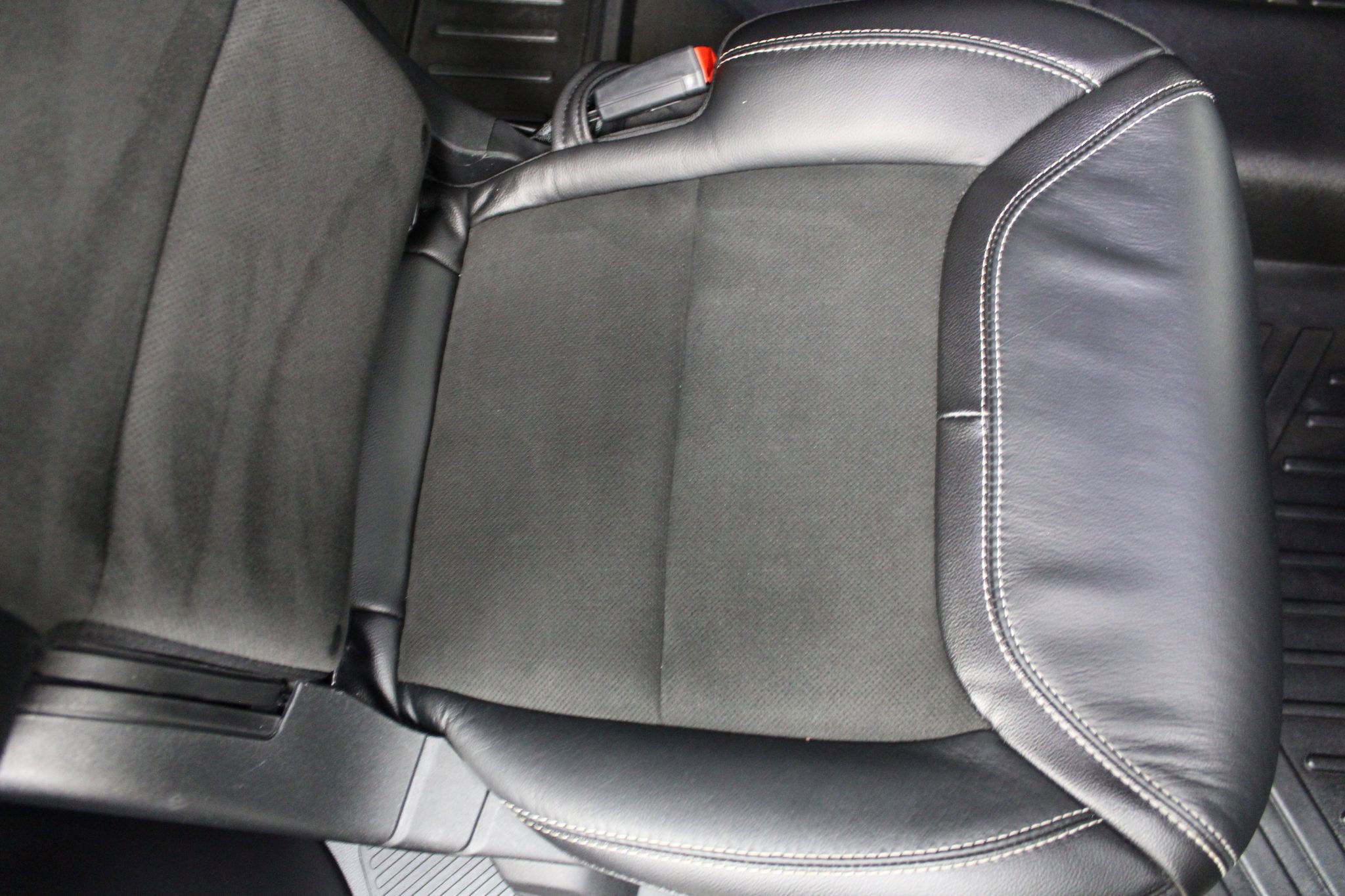 Used 2021 Ford Explorer ST w/ ST Street Pack AWD/4WD image 25