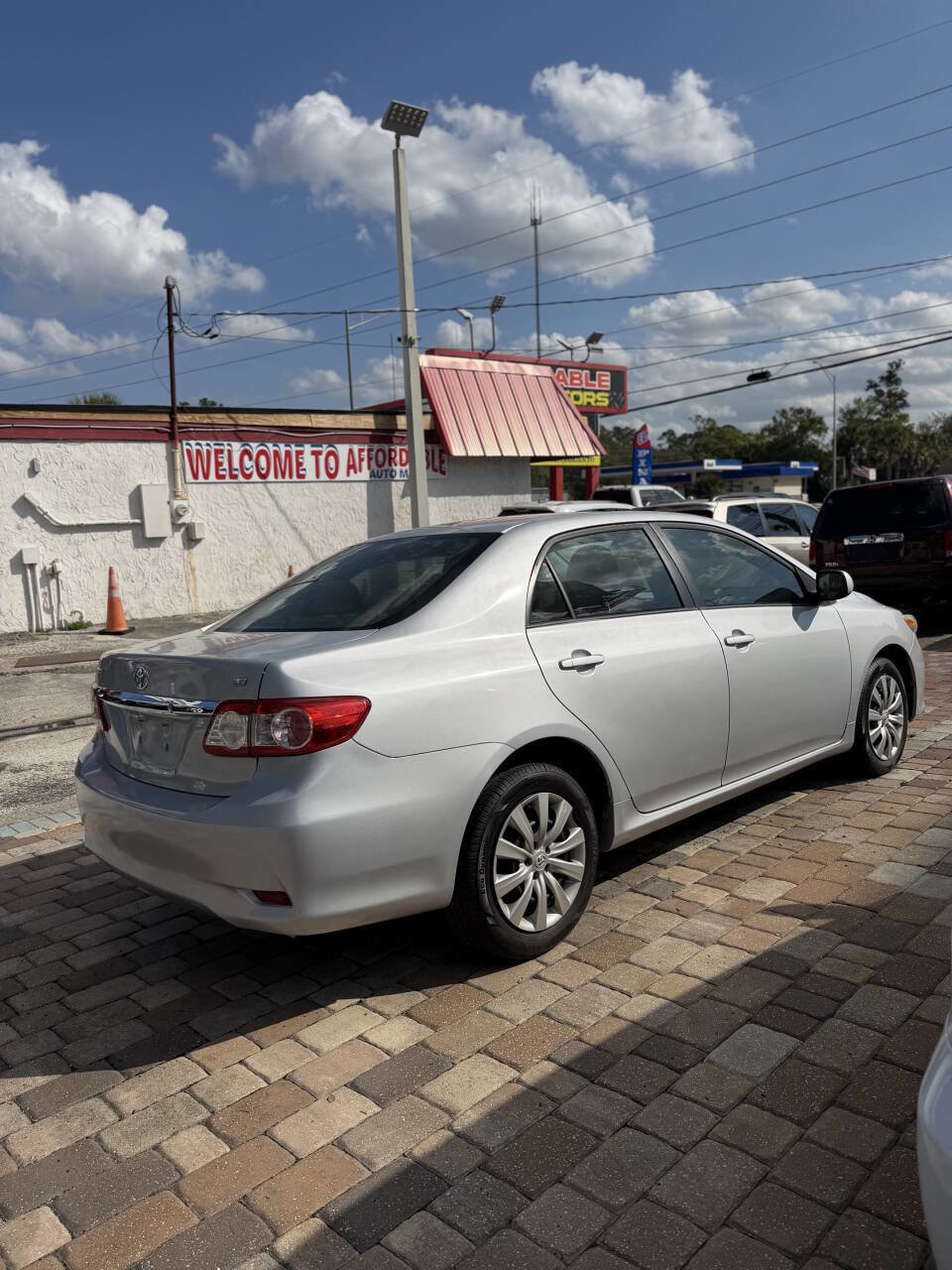 Used 2012 Toyota Corolla LE FWD image 6