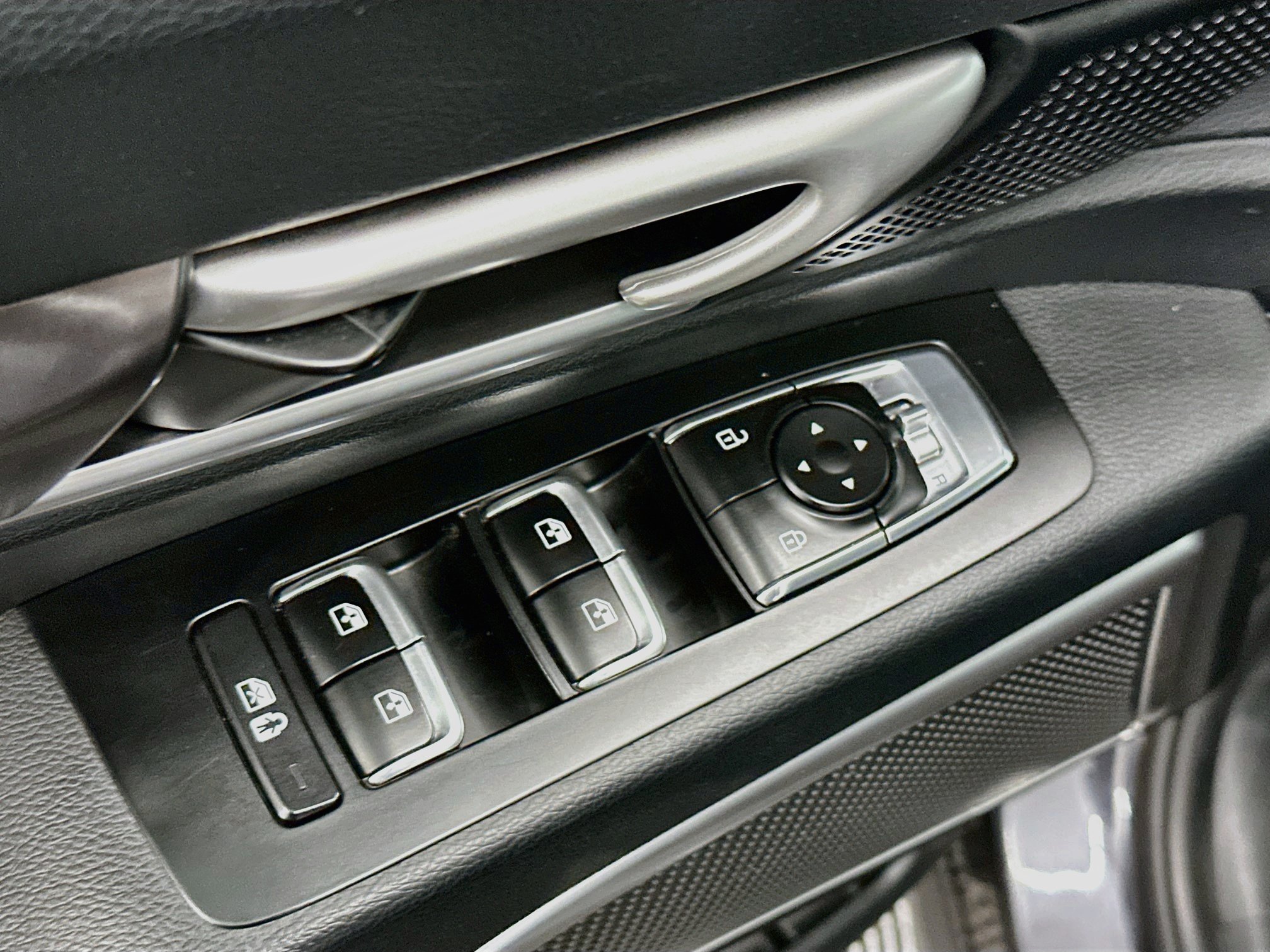 Used 2025 Kia Telluride S AWD/4WD image 15
