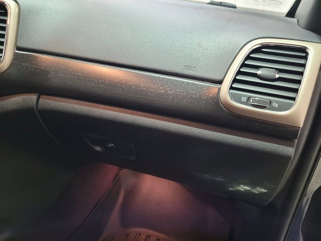 Used 2017 Jeep Grand Cherokee Laredo w/ Trailer Tow Group IV image 56