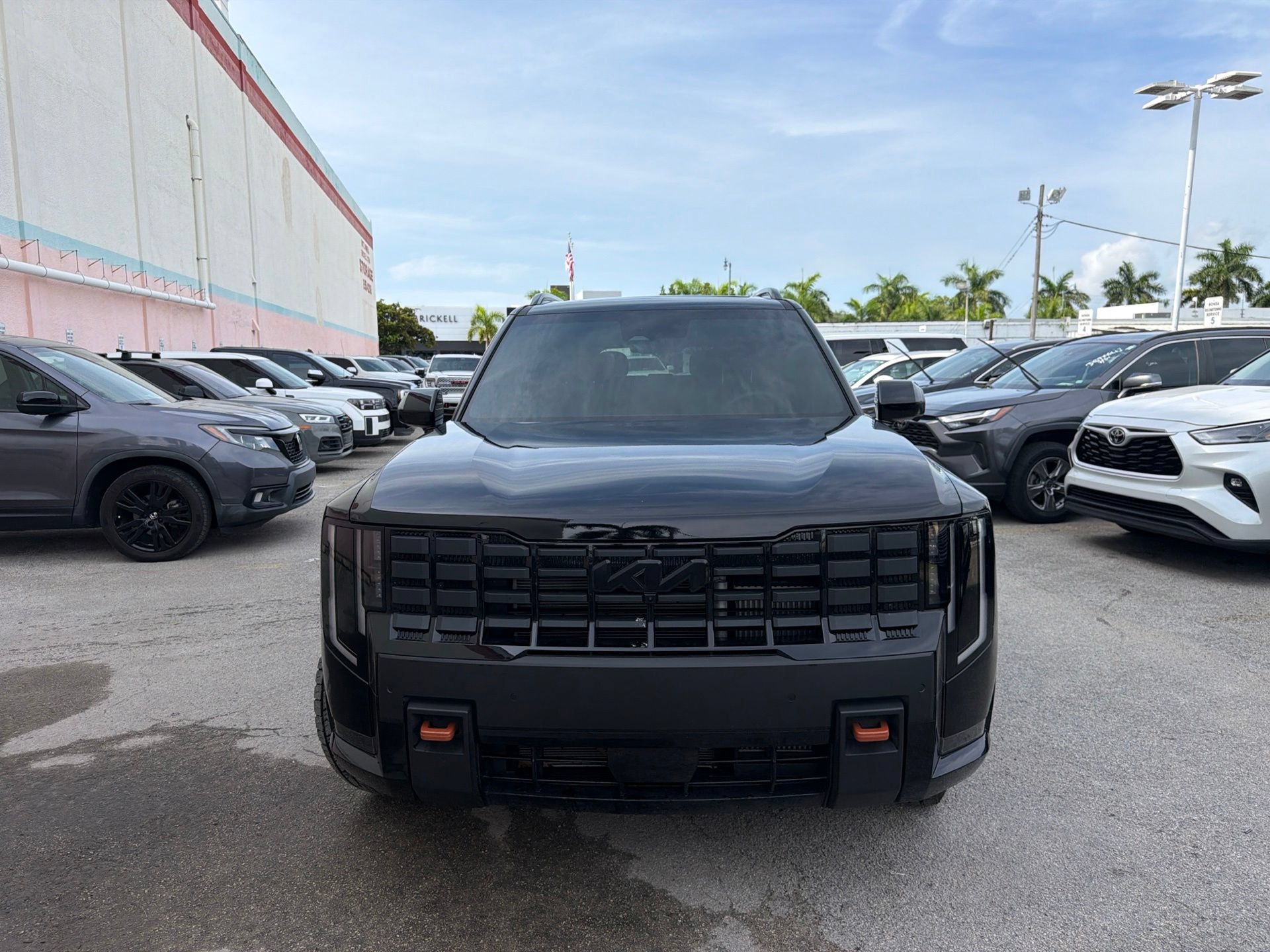 Used 2027 Kia Telluride SX Prestige X-Pro AWD/4WD image 2