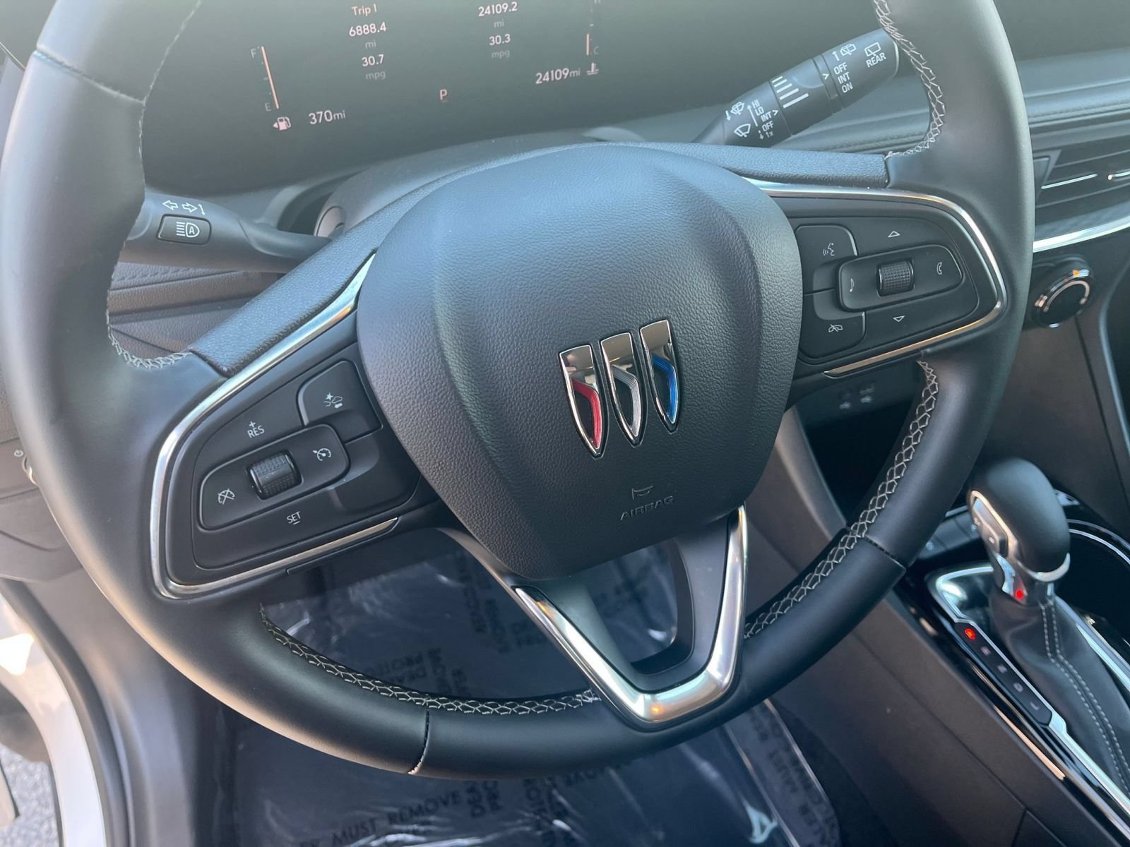 Used 2025 Buick Encore GX Preferred FWD image 27