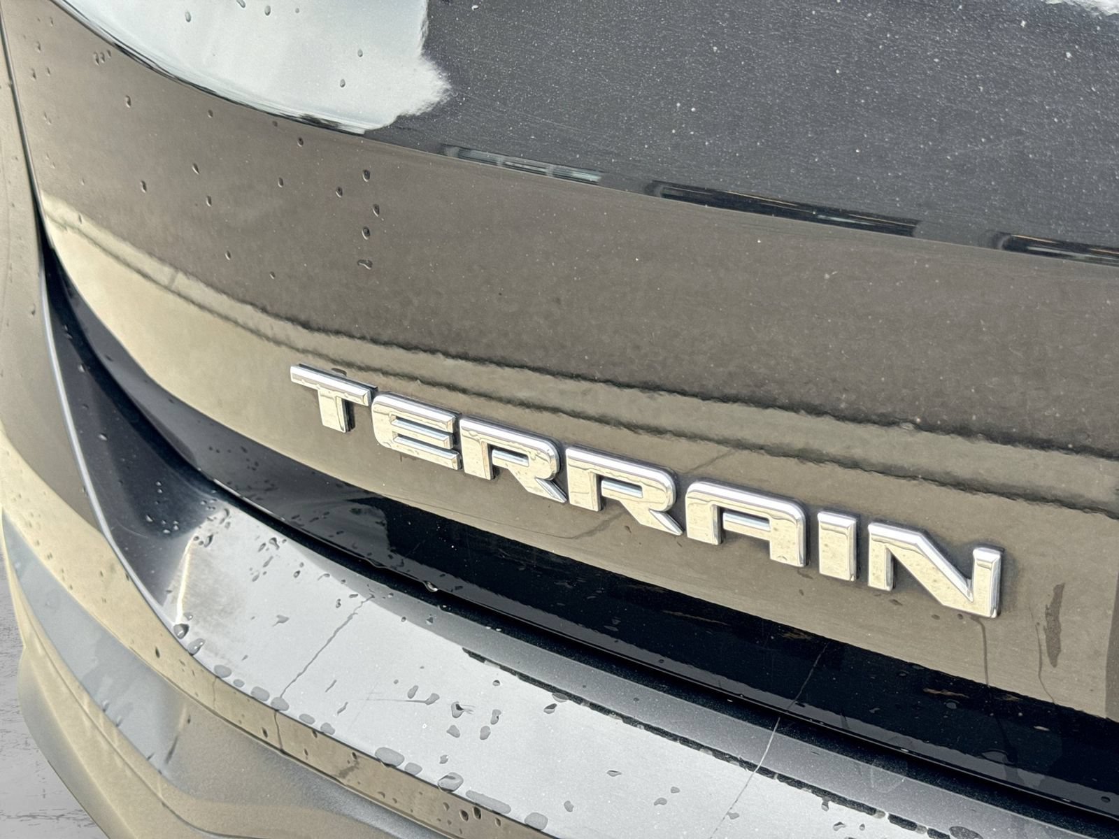 Used 2020 GMC Terrain SLE FWD image 15