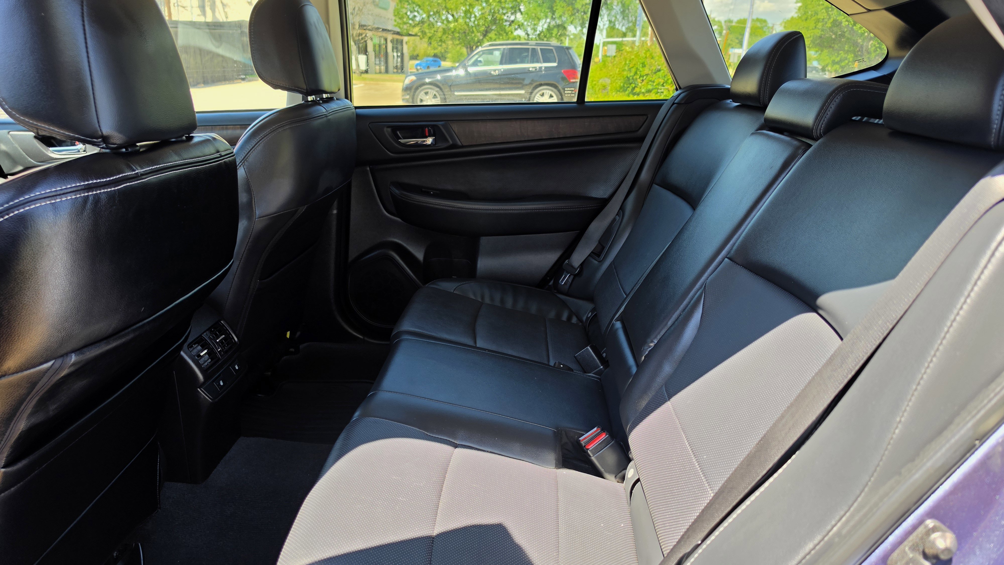 Used 2017 Subaru Outback 2.5i Limited AWD/4WD image 21