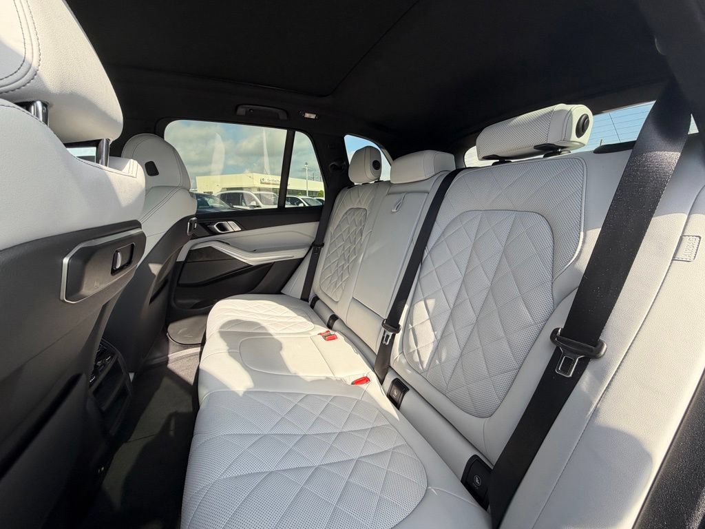 Certified 2024 BMW X5 sDrive40i w/ Premium Package RWD image 24