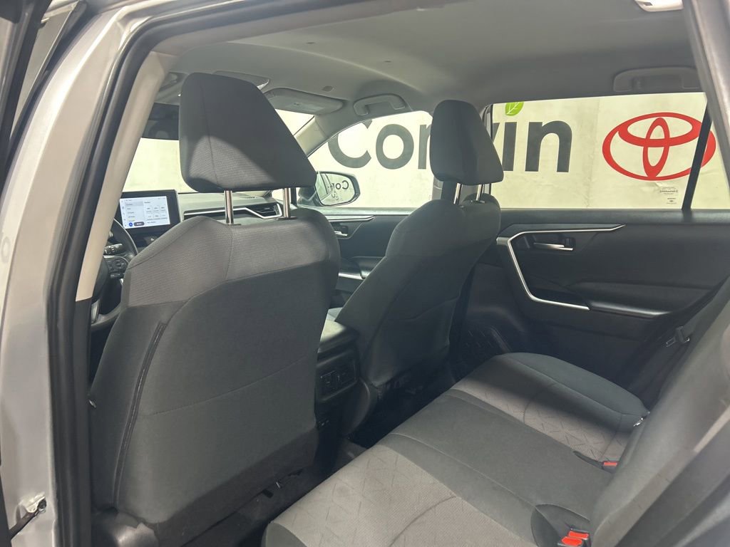 Used 2024 Toyota RAV4 XLE image 18