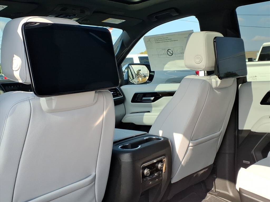 New 2026 Chevrolet Tahoe Premier AWD/4WD image 19