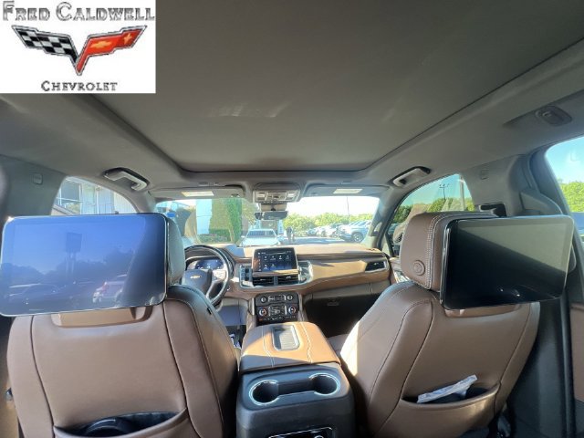 Used 2024 Chevrolet Suburban High Country w/ Advanced Technology Package AWD/4WD image 26