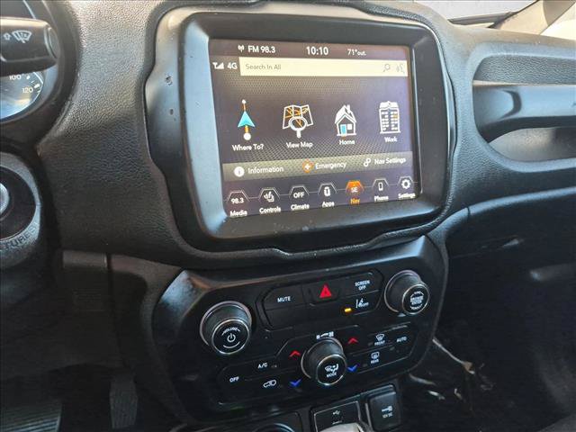 Used 2023 Jeep Renegade Latitude w/ Sun/Sound Group AWD/4WD image 19