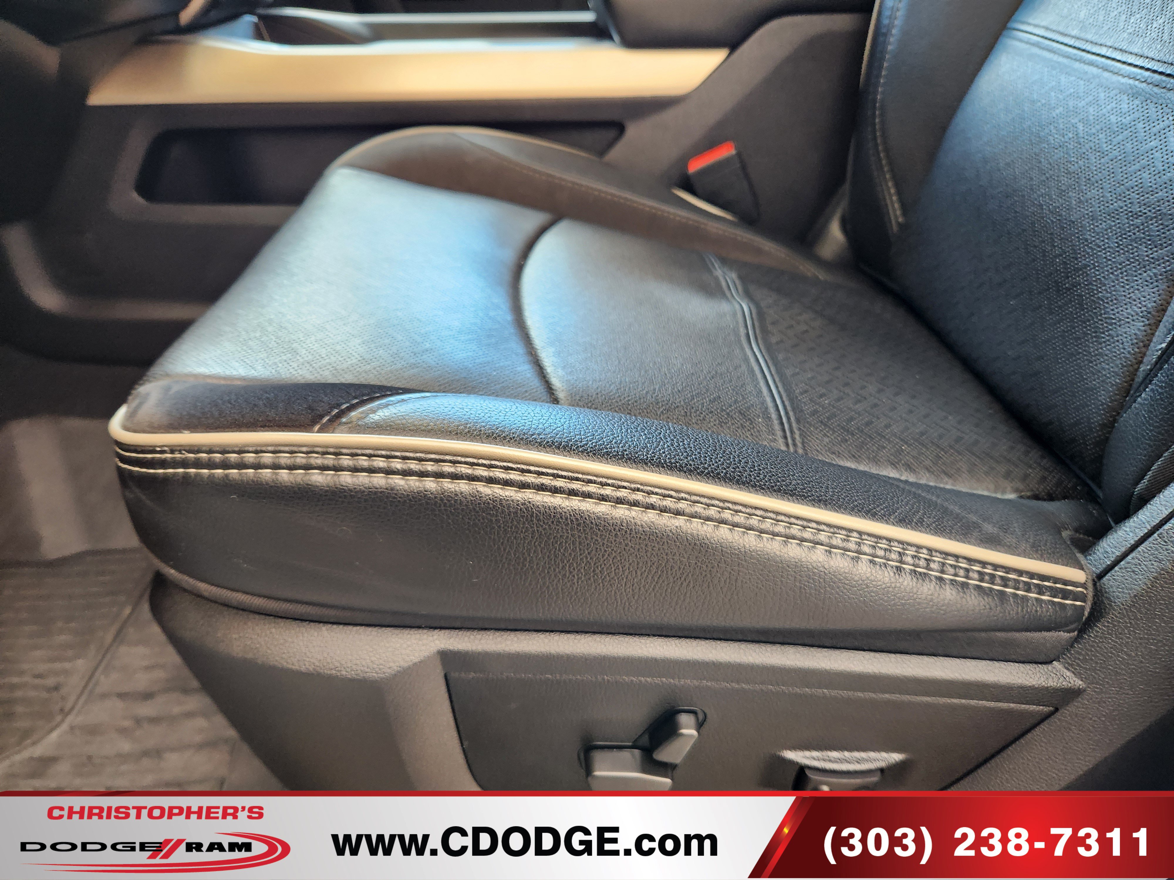 Used 2023 RAM 2500 Laramie AWD/4WD image 17