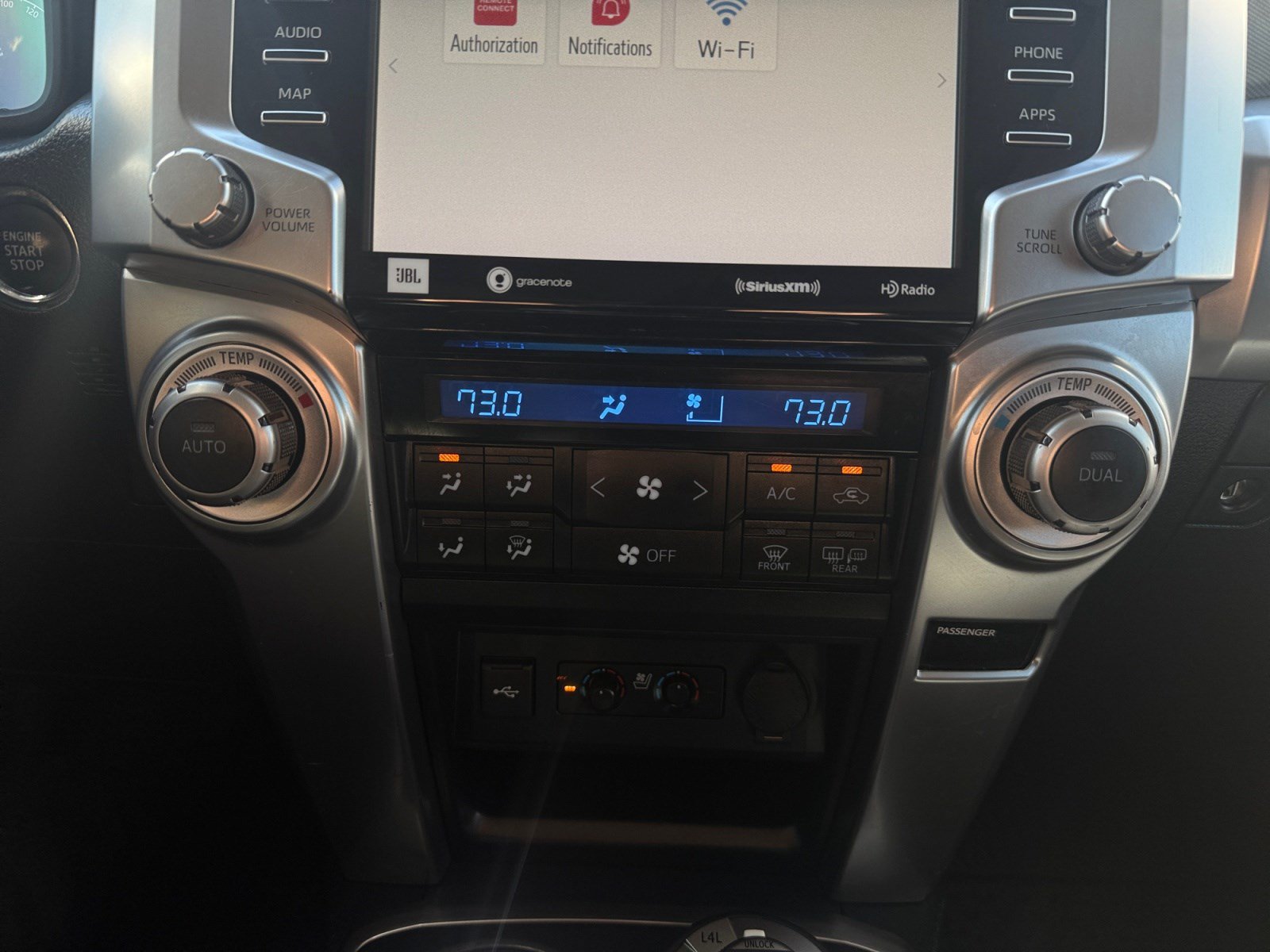 Used 2021 Toyota 4Runner Limited AWD/4WD image 26