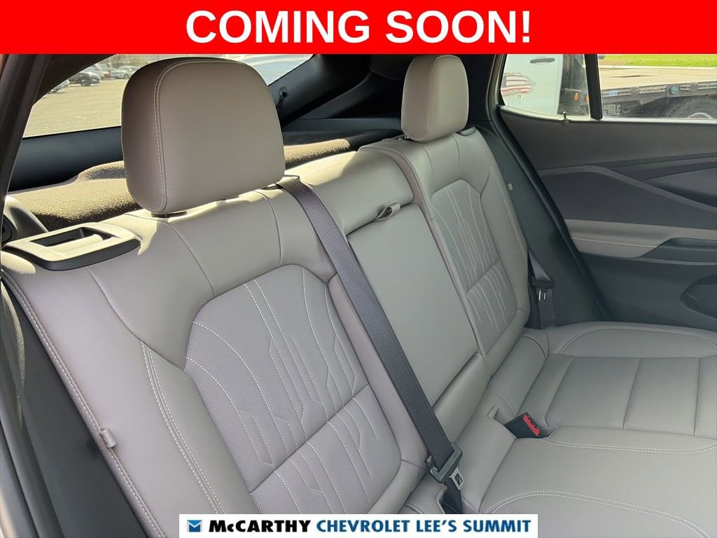 Used 2025 Buick Envista Avenir image 36