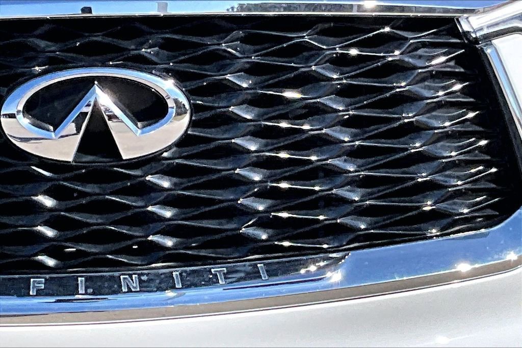 Certified 2024 INFINITI QX60 Pure image 11