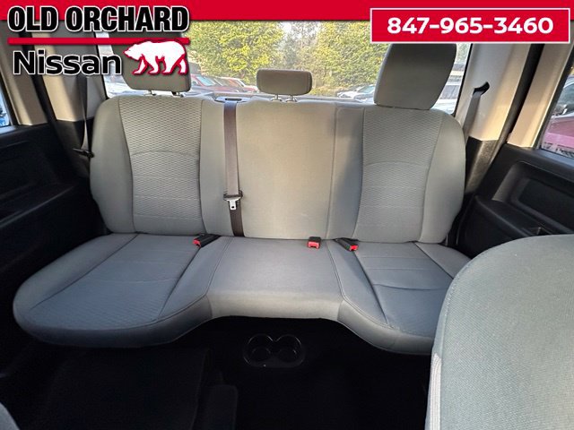 Used 2018 RAM 1500 Express w/ Black Ram 1500 Express Group AWD/4WD image 9