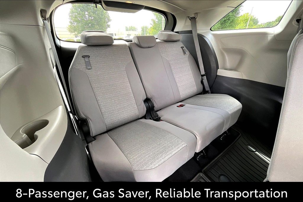 Used 2022 Toyota Sienna LE FWD image 27