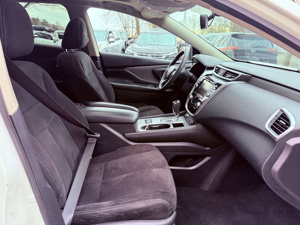 Used 2019 Nissan Murano SV w/ Premium Package image 29