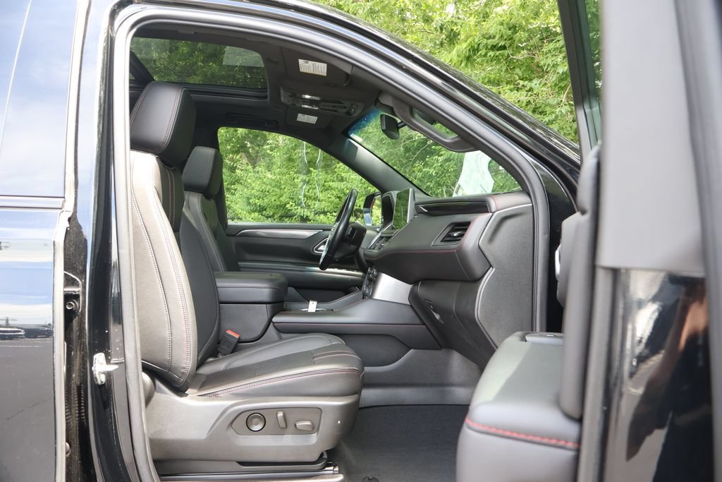 Certified 2022 Chevrolet Tahoe RST w/ Sport Performance Package AWD/4WD image 39