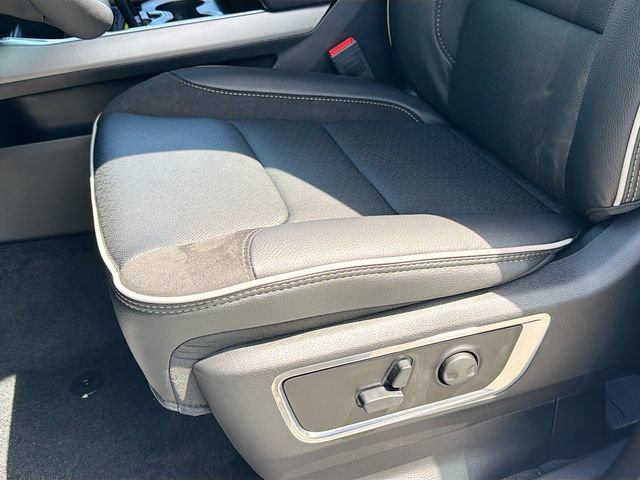 New 2026 RAM 1500 Laramie AWD/4WD image 19
