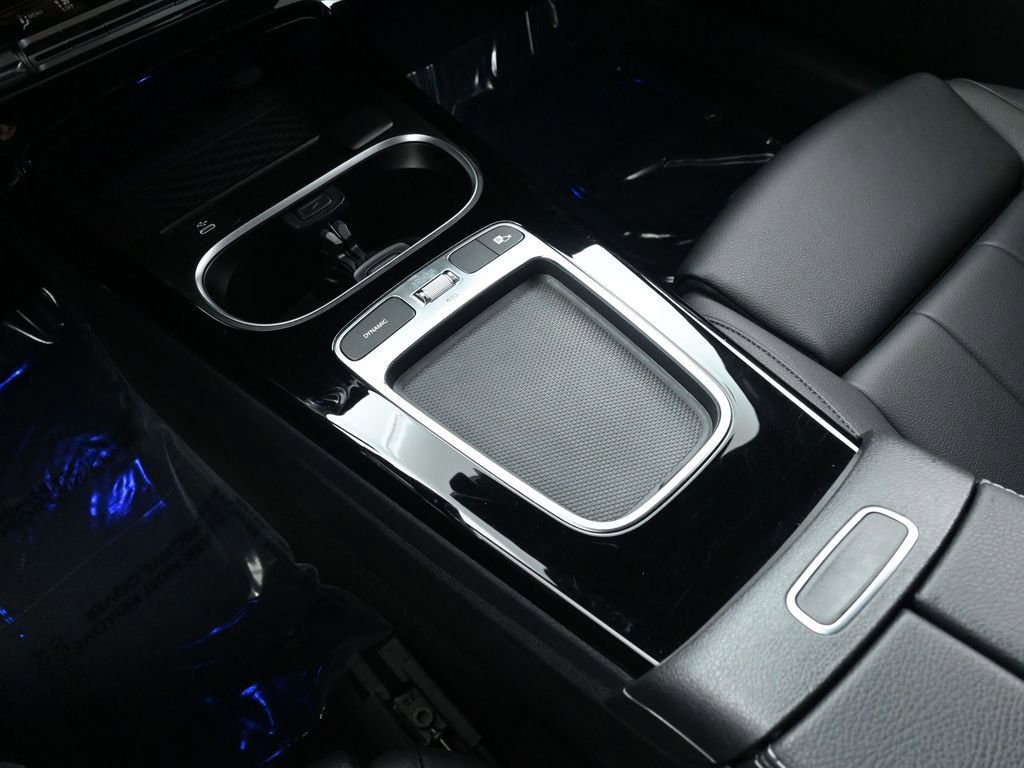 Used 2025 Mercedes-Benz CLA 250 image 40