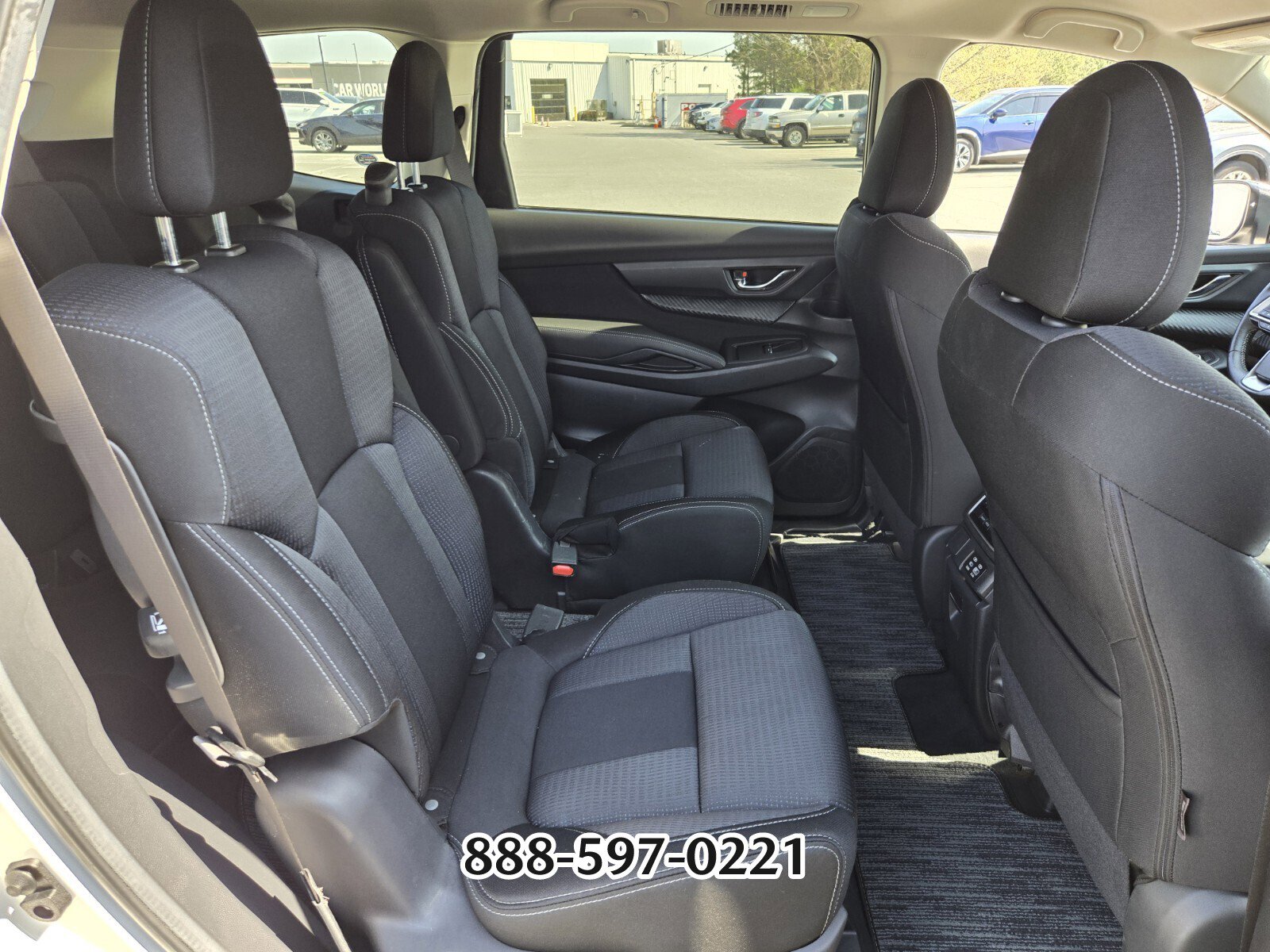 Used 2024 Subaru Ascent Premium w/ Convenience Package image 17