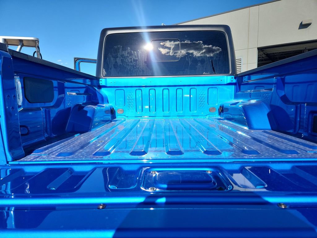 New 2026 Jeep Gladiator Sport image 18