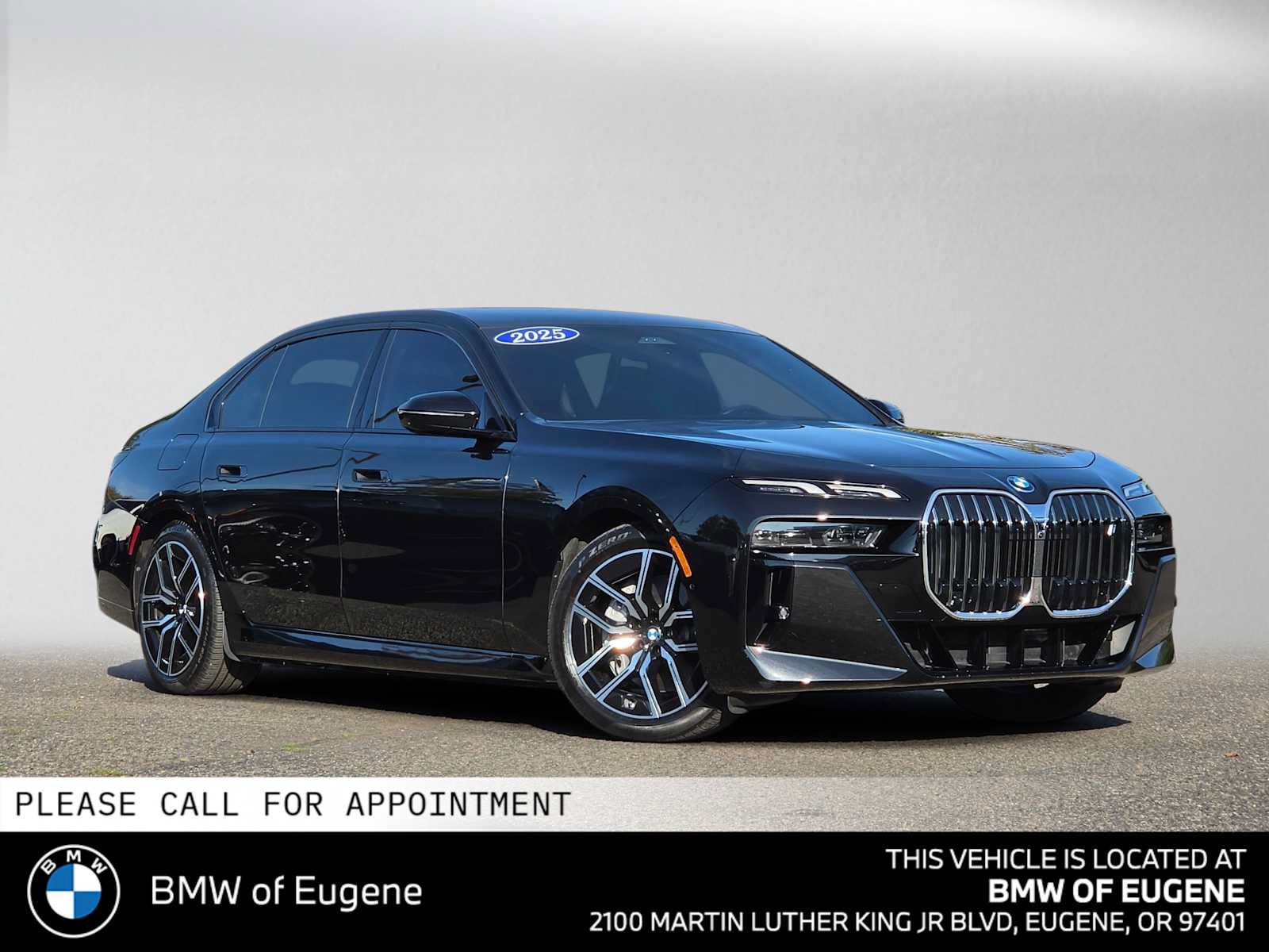 Used 2025 BMW i7 eDrive50 w/ M Sport Package RWD image 1